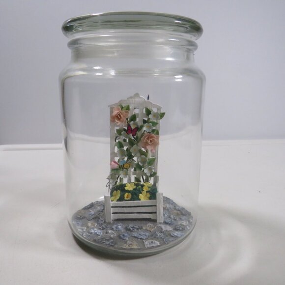 Miniature FLOWER TRELLIS Handcrafted Scene under glass - Picture 1 of 8